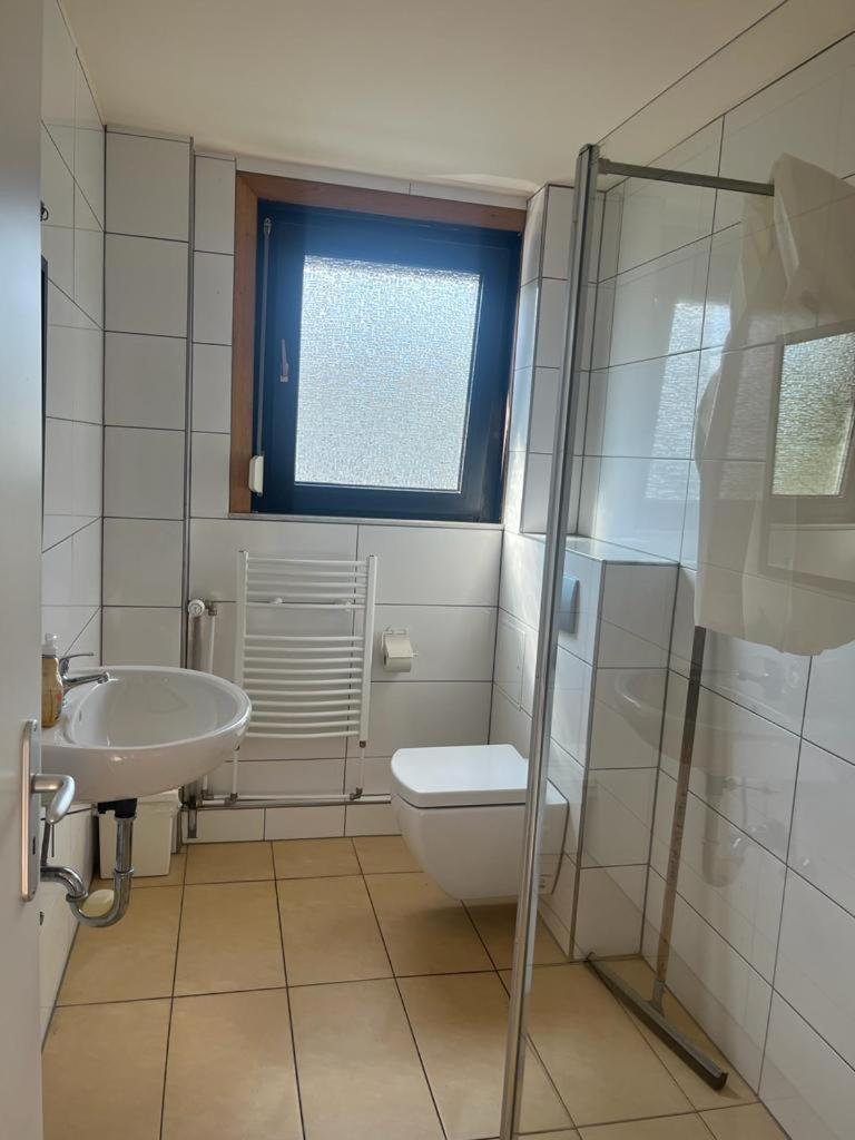 Pension Highway Bielefeld Senner Hellweg Экстерьер фото