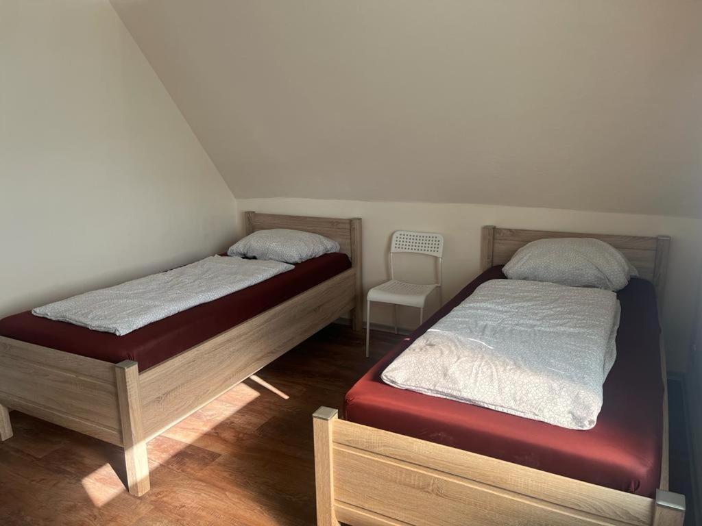 Pension Highway Bielefeld Senner Hellweg Экстерьер фото